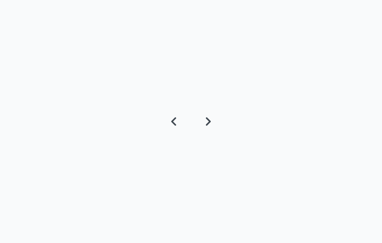 isEdgesおよびisPagesがFalseのPagination。ページ番号は表示されず、「前へ」と「次へ」の移動ボタンのみが順に表示されています。